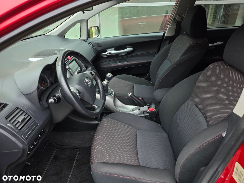 Toyota Auris - 19