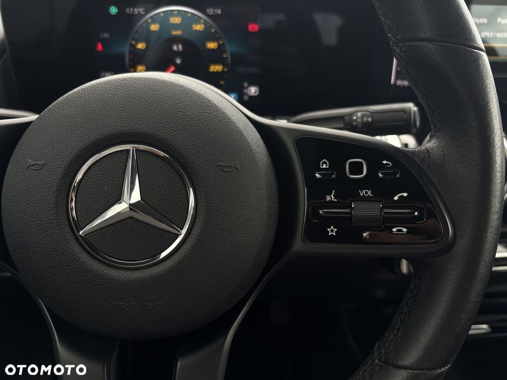 Mercedes-Benz GLB 200 7G-DCT - 20