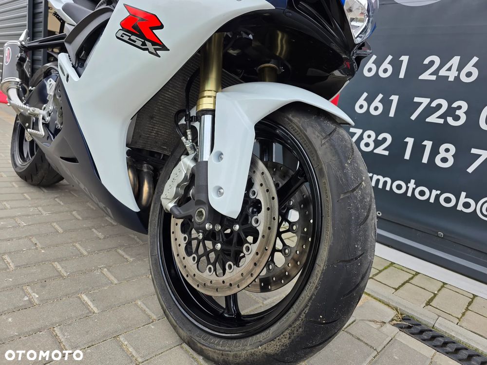 Suzuki GSX-R - 33