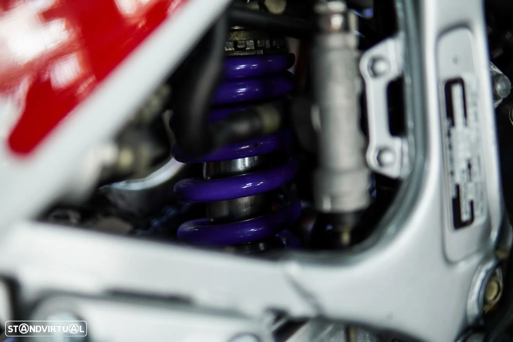 Honda Africa Twin 750 Adventure - 20