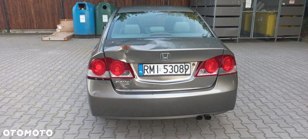 Honda Civic 1.8 Comfort - 2