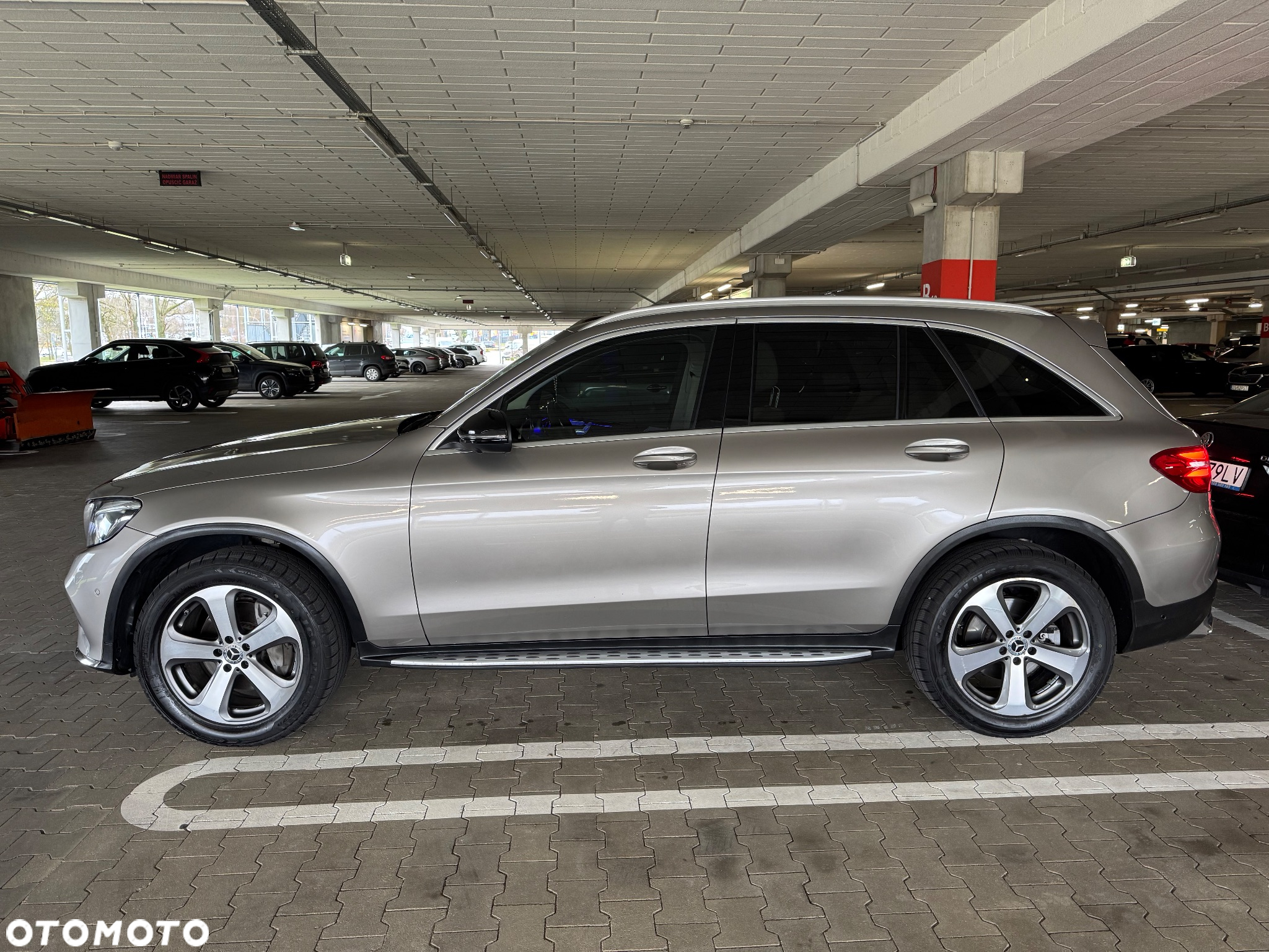 Mercedes-Benz GLC 300 4Matic 9G-TRONIC - 15