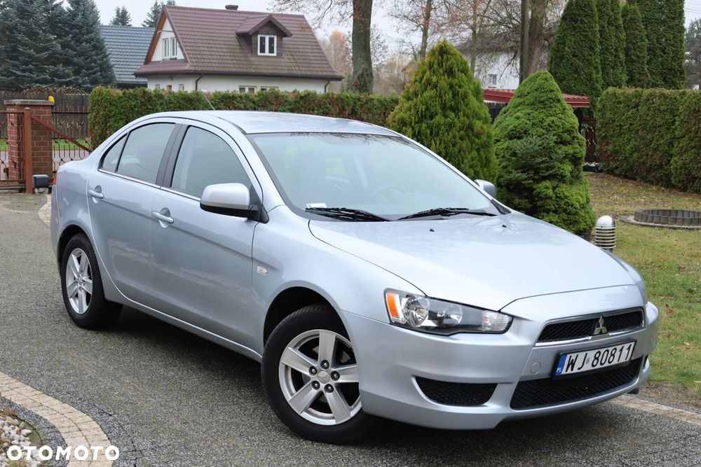 Mitsubishi Lancer 1.5 Invite - 6
