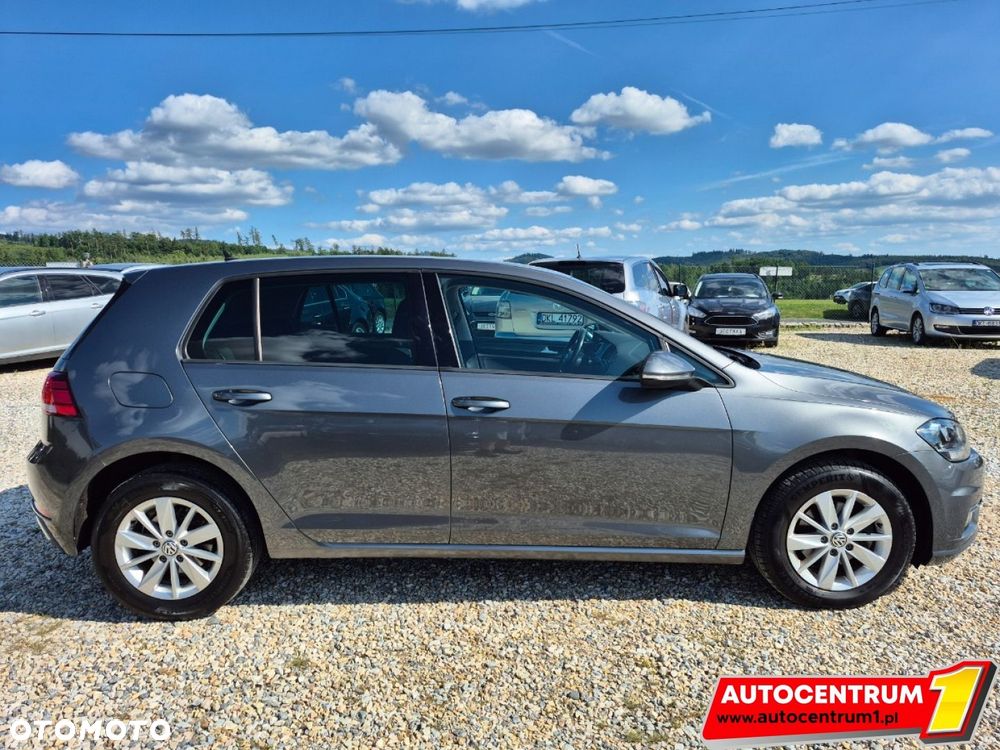 Volkswagen Golf - 8
