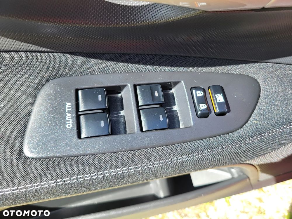 Toyota Auris 1.6 Valvematic Executive - 21