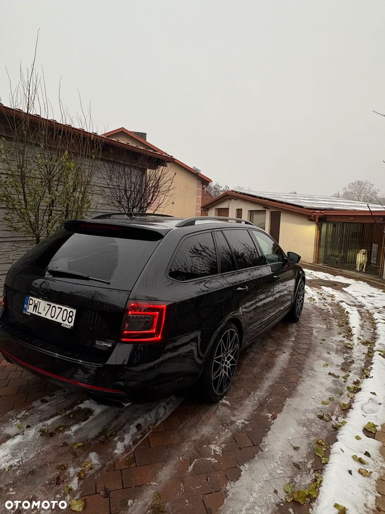 Skoda Octavia 2.0 TDI RS DSG - 6
