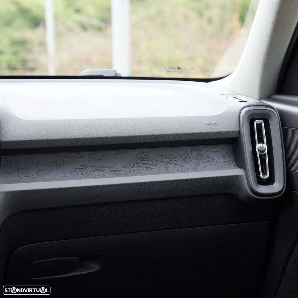 Volvo XC 40 2.0 D3 - 26