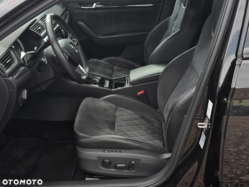 Skoda Superb 2.0 TDI 4x4 DSG Sportline - 32