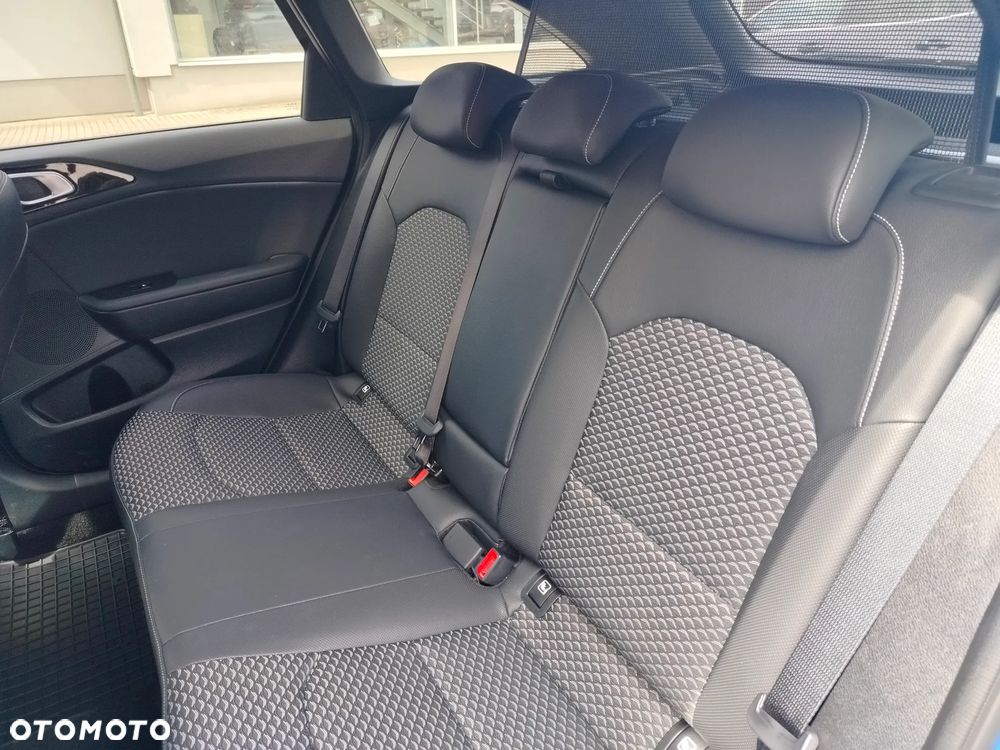 Kia Ceed 1.5 T-GDI Tribute DCT - 16