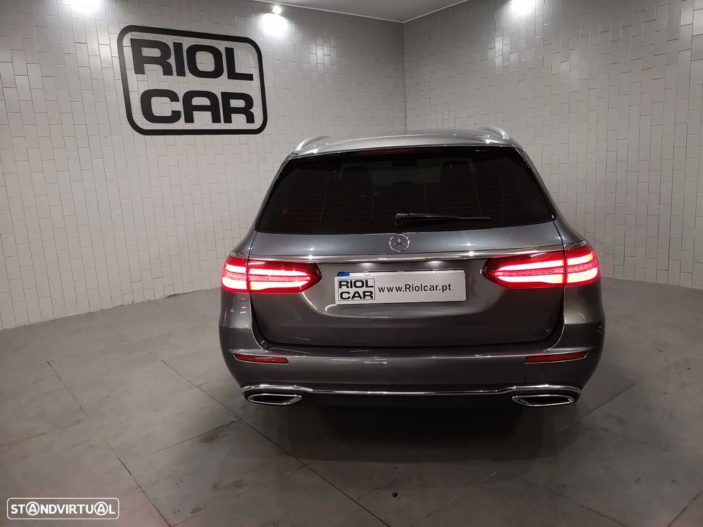 Mercedes-Benz E 220 CDi Avantgarde BE Auto. - 11