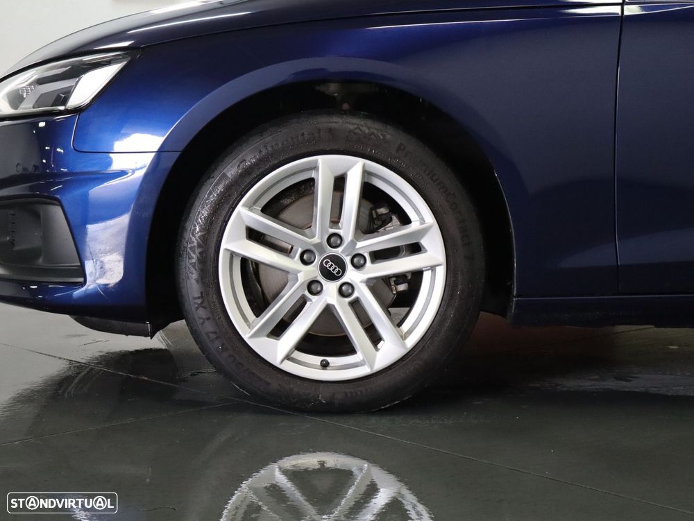 Audi A4 Avant 30 TDI Advanced S tronic - 6
