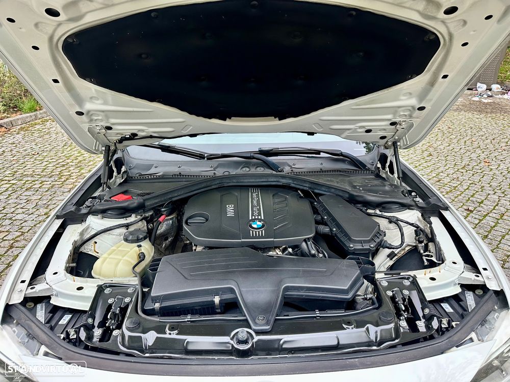 BMW 318 d Touring Auto Line Sport - 40