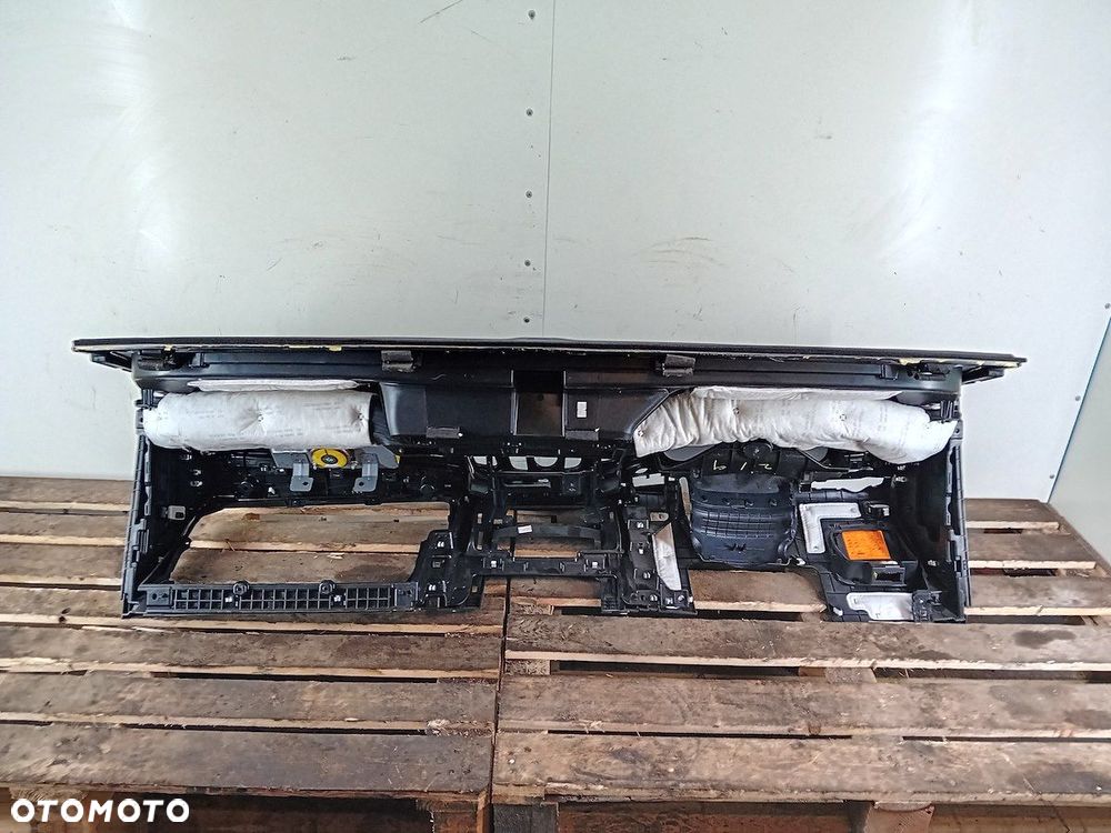 DESKA ROZDZIELCZA, KONSOLA HYUNDAI I40 - 5