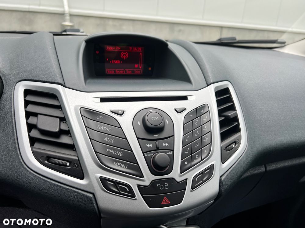 Ford Fiesta 1.25 Trend EU5 - 9