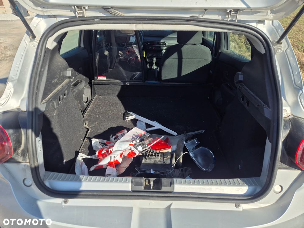 Dacia Sandero TCe 90 Journey - 11