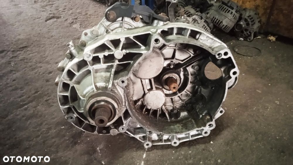 Skrzynia biegów na części KCR Volkswagen T5 - 1