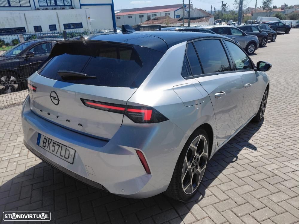 Opel Astra 1.2 T Elegance Aut. - 4