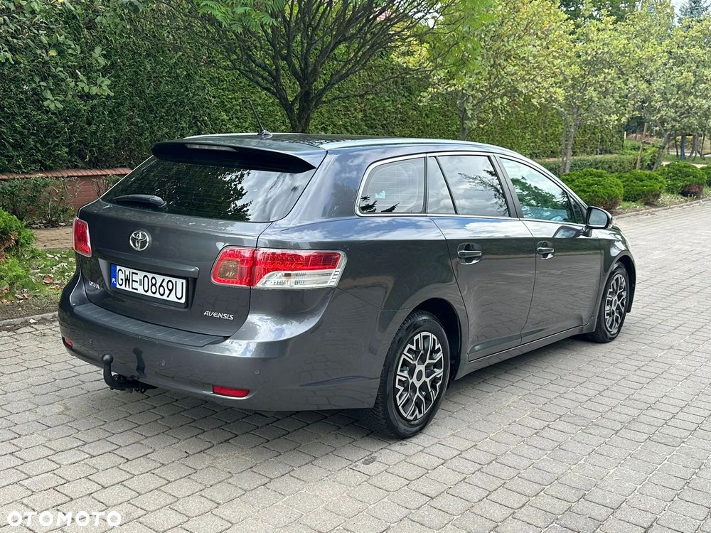 Toyota Avensis 2.0 D-4D Edition - 6