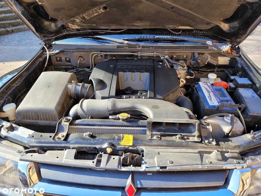 Mitsubishi Pajero 3.2 DI-D Automatik Instyle - 2