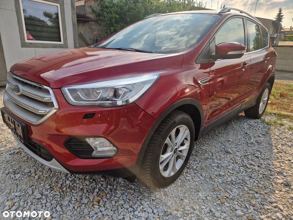Ford Kuga 1.5 EcoBoost 2x4 Titanium - 6