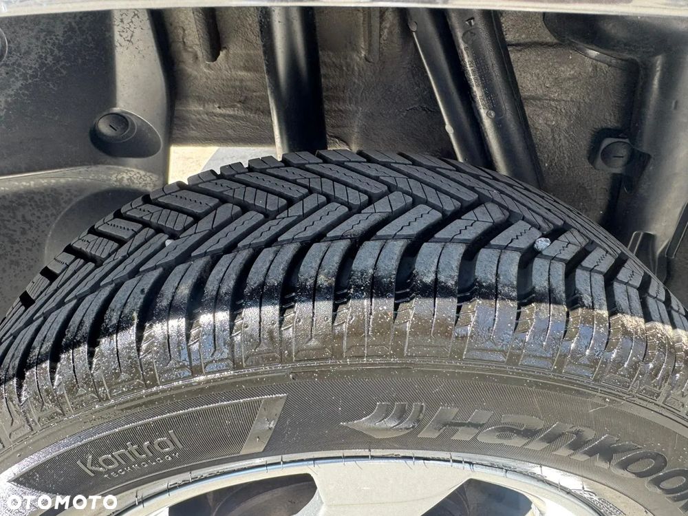 Dacia Duster 1.6 16V 105 4x2 Prestige - 8