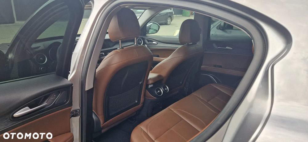 Alfa Romeo Stelvio 2.0 Turbo TI Q4 - 8