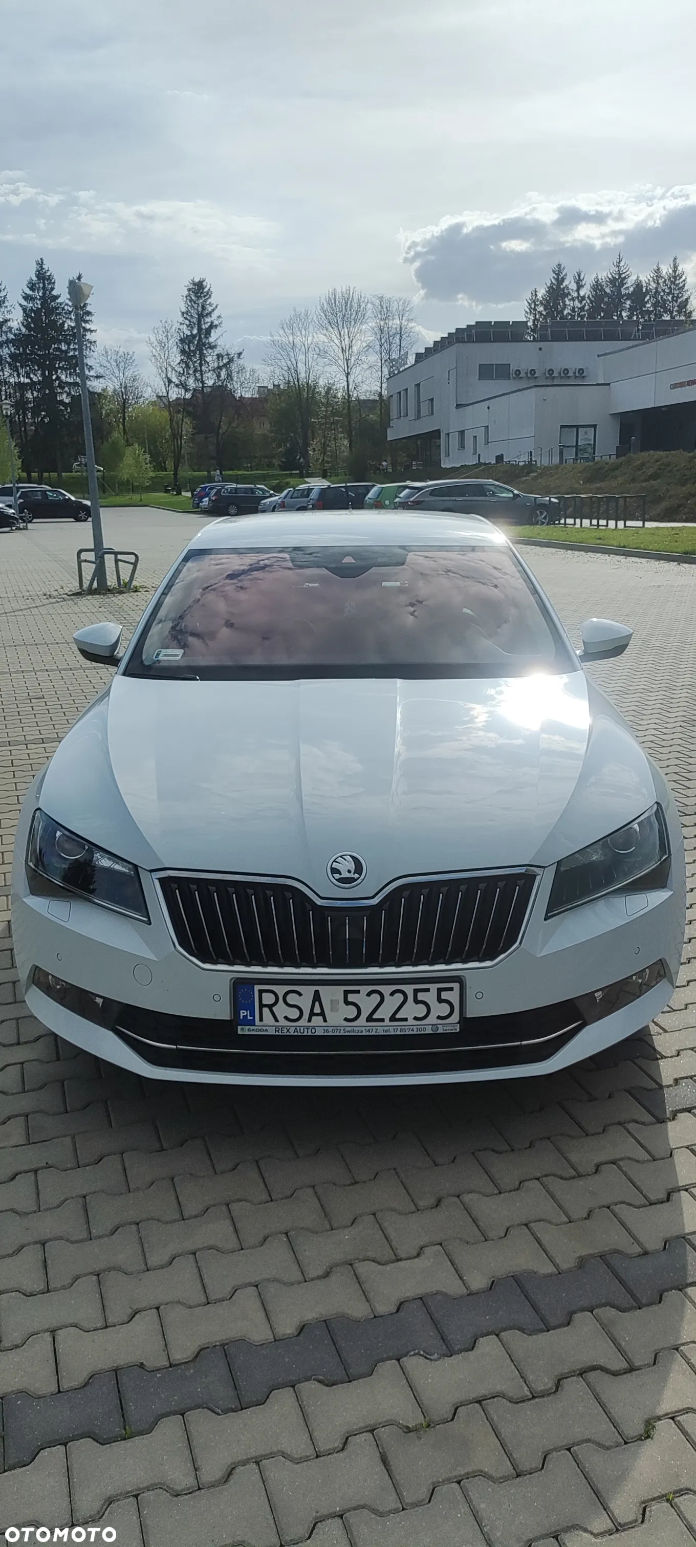 Skoda Superb 1.8 TSI L&K DSG - 23