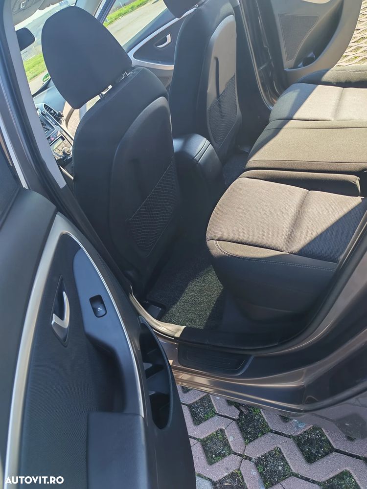 Hyundai i30 1.6 MPi Highway - 3