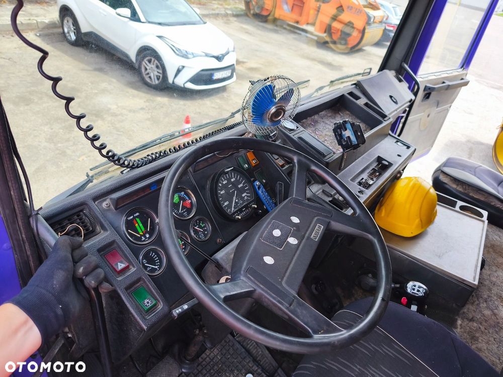 Volvo F 12 360 6X2 - 20