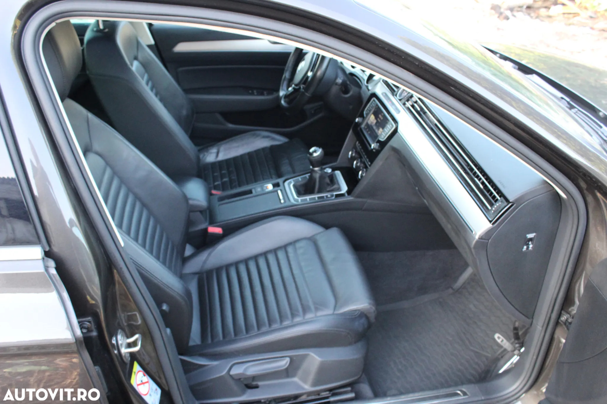 Volkswagen Passat Variant 2.0 TDI Highline - 8