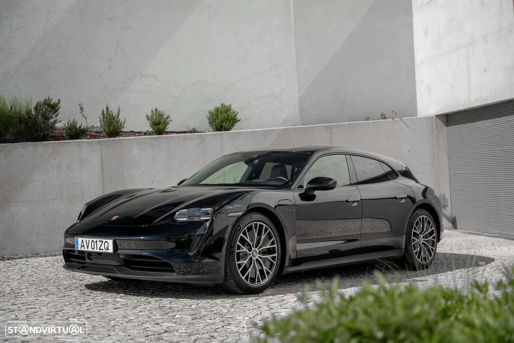 Porsche Taycan Sport Turismo Standard - 2