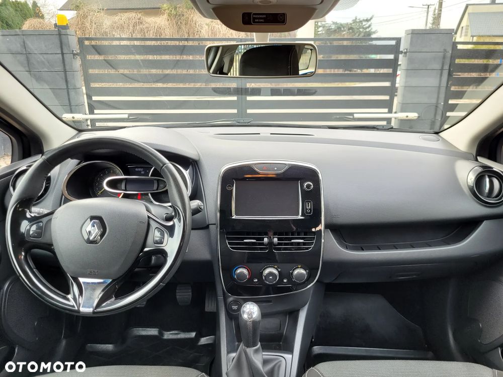 Renault Clio - 16