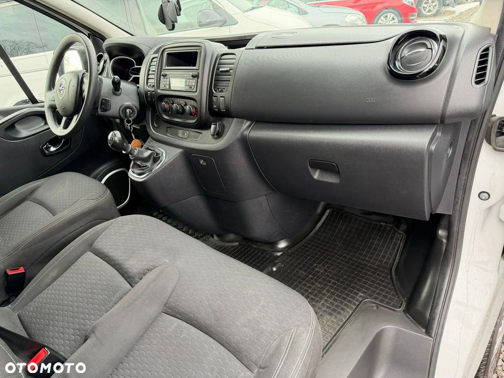 Opel Vivaro - 5