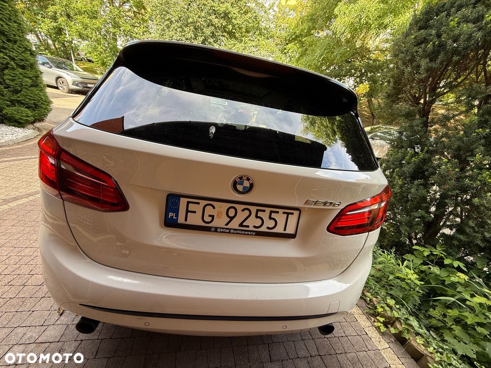 BMW Seria 2 220d Sport Line - 9