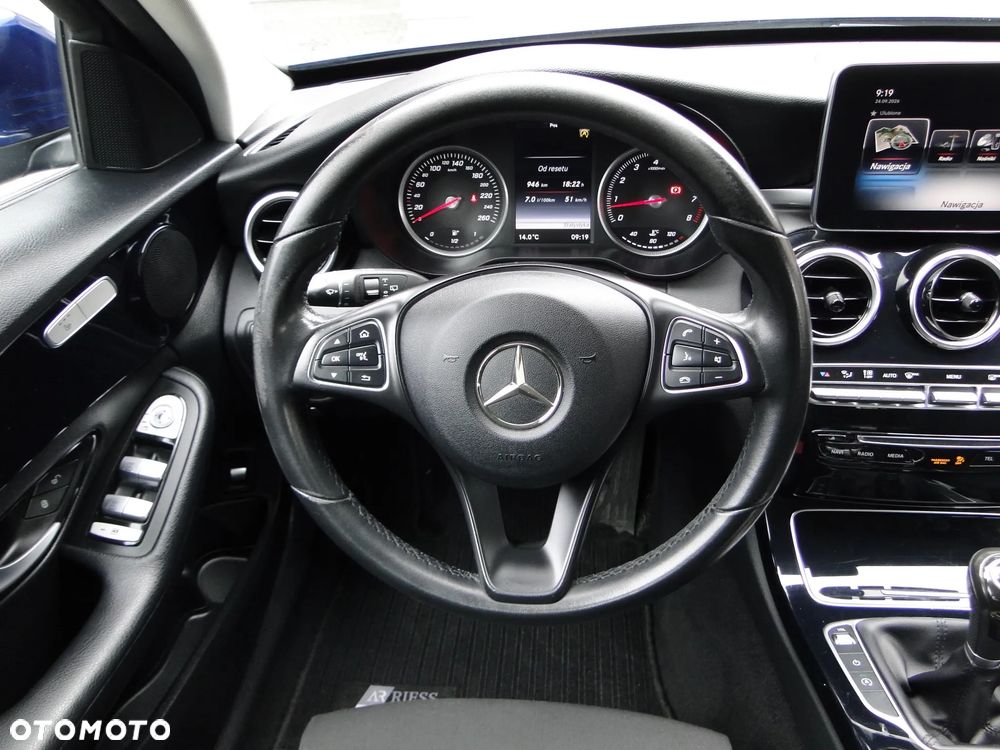 Mercedes-Benz Klasa C 200 Avantgarde - 27