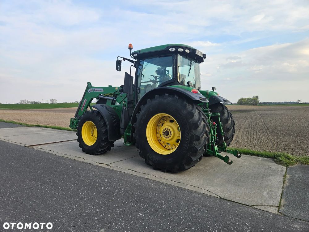 John Deere 7230R - 3
