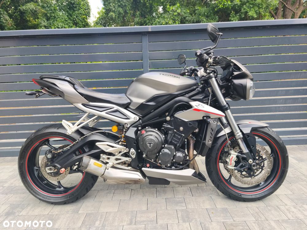 Triumph Street Triple - 16