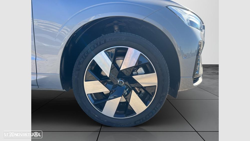 Volvo XC 60 2.0 T6 PHEV Plus Dark AWD - 9