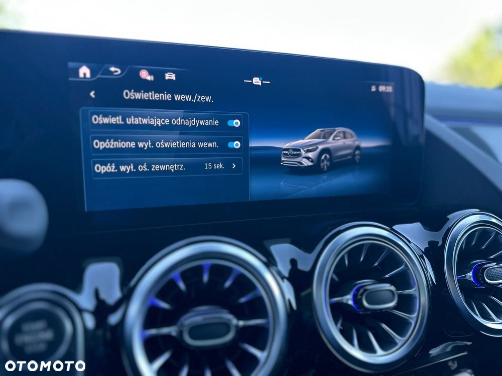 Mercedes-Benz GLA 200 AMG Line - 24