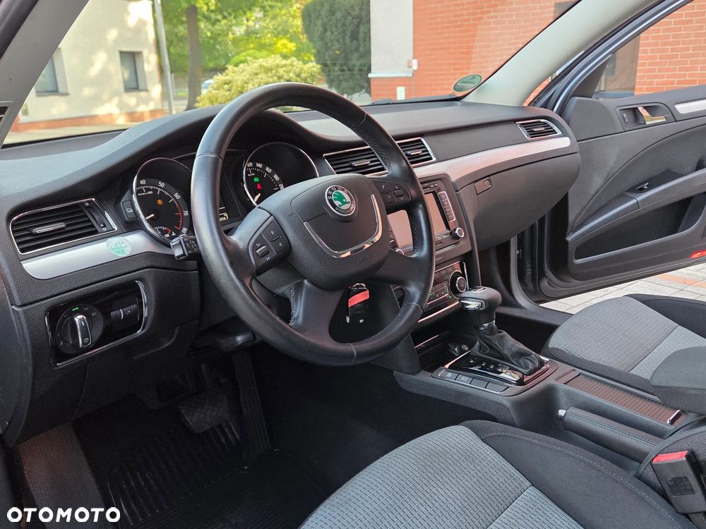 Skoda Superb 1.8 TSI DSG Ambition - 30