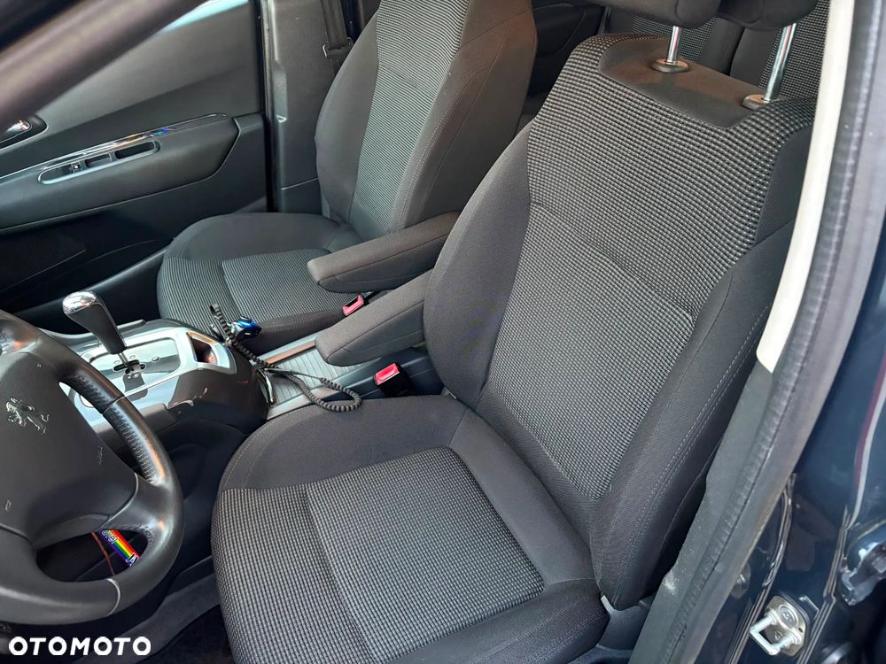 Peugeot 5008 e-HDI FAP 110 EGS6 Stop&Start Active - 22