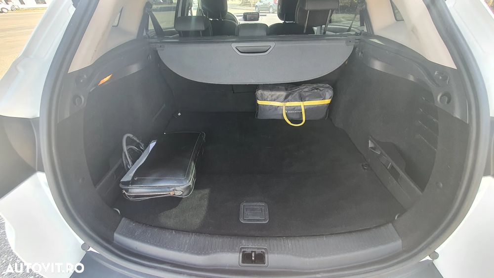 Renault Megane dCi 95 FAP Paris Business - 17