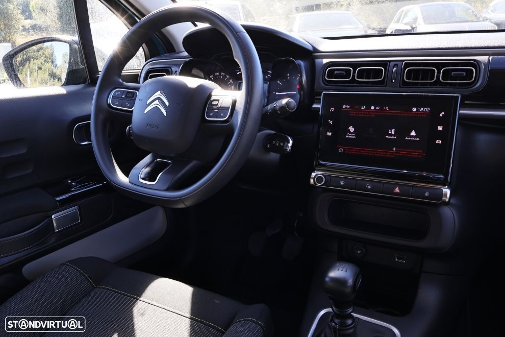 Citroën C3 1.2 PureTech Shine - 10