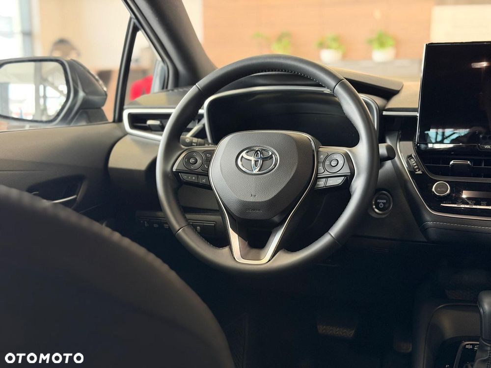 Toyota Corolla - 13
