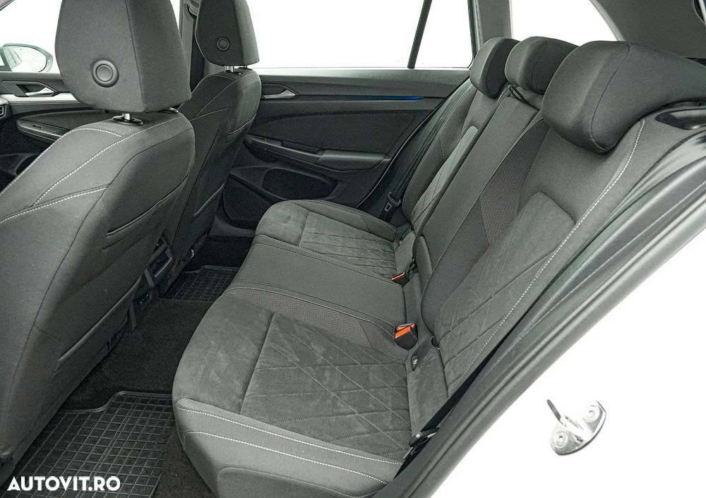Volkswagen Golf 1.5 eTSI MHEV 150CP DSG Style - 16