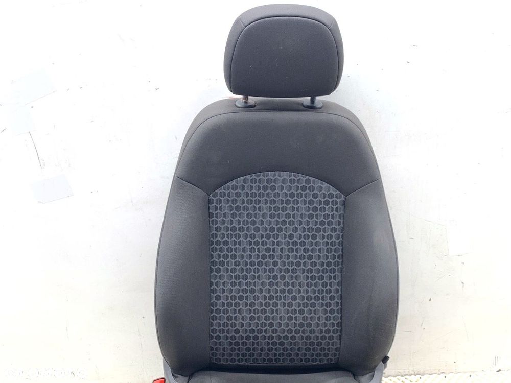 FOTEL LEWY PRZÓD  OPEL CORSA E (X15) 2014 - 2022 1.4 (08, 68) 66 kW [90 KM] benzyna 2014 - 2022 - 2
