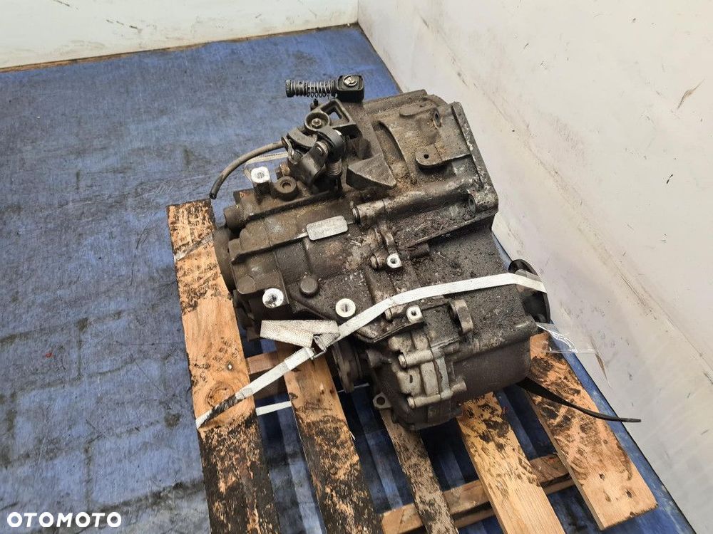 VOLKSWAGEN PASSAT B6 2.0 TDI SKRZYNIA BIEGÓW MANUALNA JLU CBAB, BKP - 5