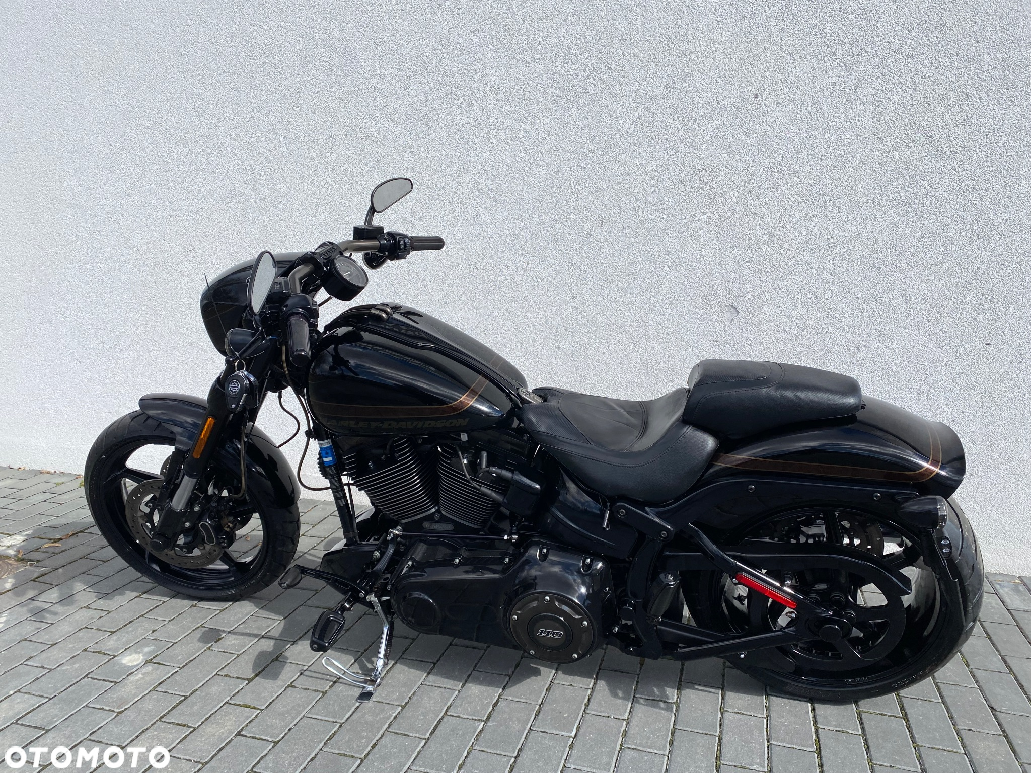 Harley-Davidson FXSB Breakout - 16
