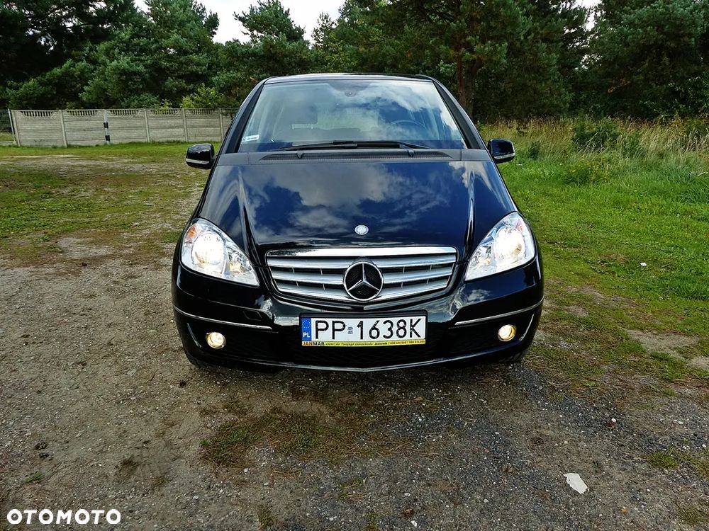 Mercedes-Benz Klasa A 160 BlueEFFICIENCY Elegance - 2