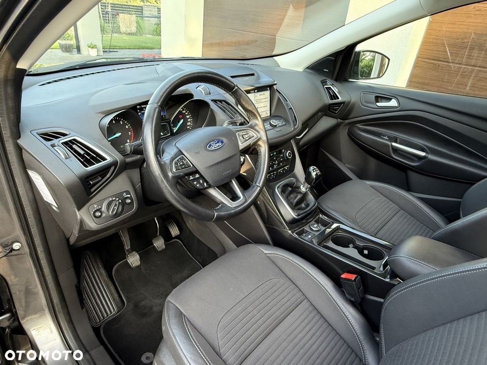 Ford Kuga 1.5 EcoBoost 2x4 ST-Line - 13